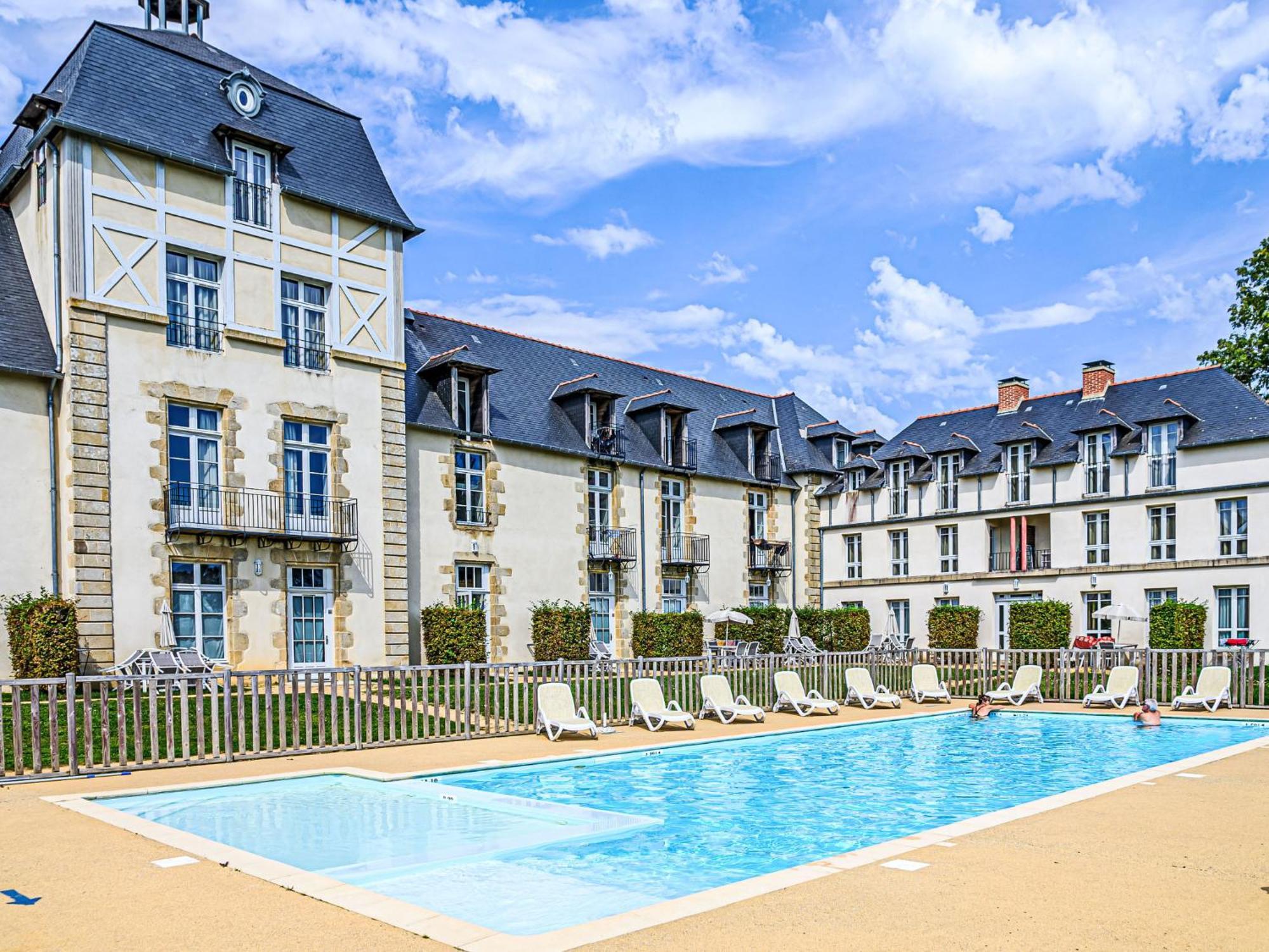 Apartment Le Chateau De Kergonano-13 By Interhome Баден Экстерьер фото